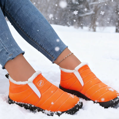 Šilti batai moterims