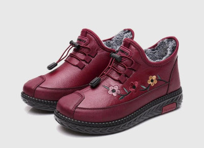 Šilti batai su gėle