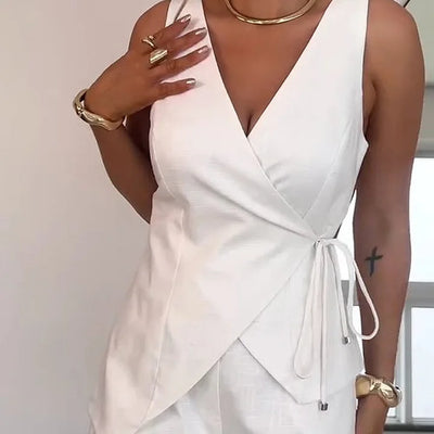 Madingiausias šortų ir palaidinės komplektas