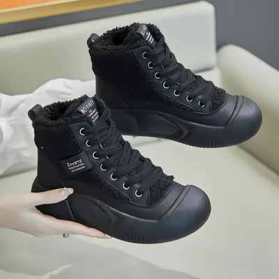 2024 m. madingiausi moteriški šilti batai